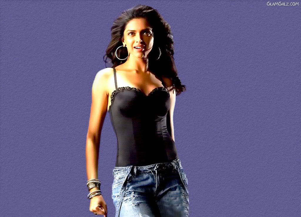 Deepika Padukone Hot and Sexy Photos